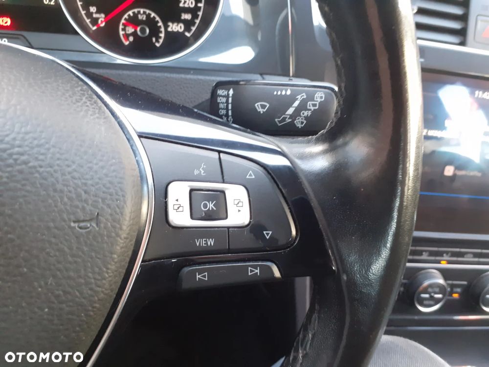Volkswagen Golf 1.5 TSI BMT Comfortline - 13