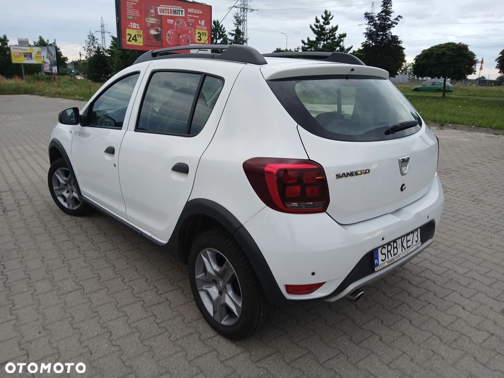 Dacia Sandero TCe 90 Laureate - 4
