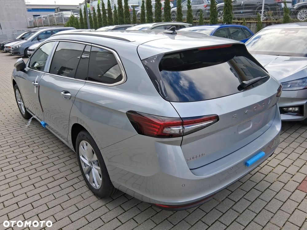 Skoda Superb 2.0 TSI Drive DSG - 5