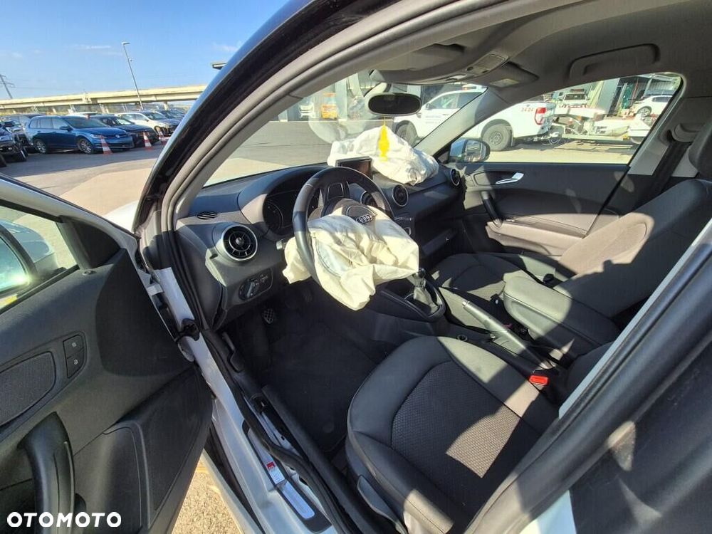 Audi A1 Sportback 1.0 TFSI ultra design - 6