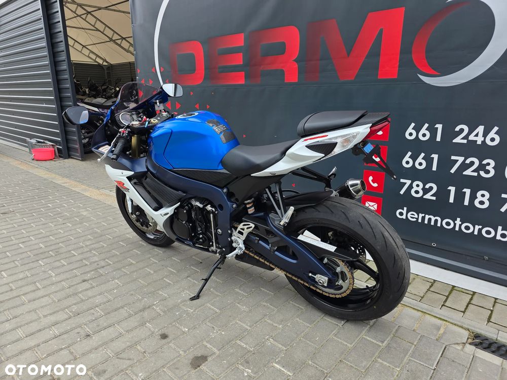 Suzuki GSX-R - 6