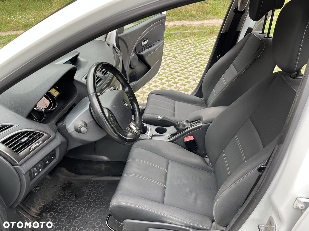 Renault Megane 1.5 dCi Business - 9