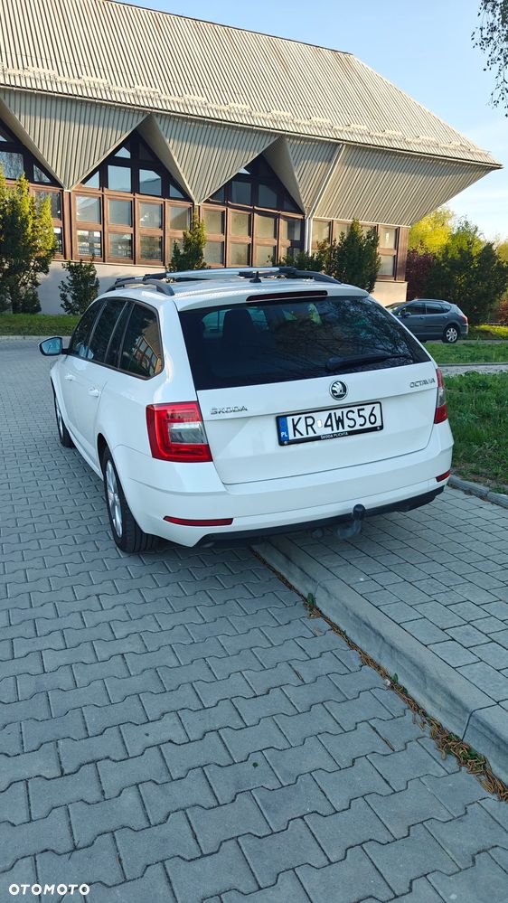 Skoda Octavia 1.6 TDI Ambition DSG - 3