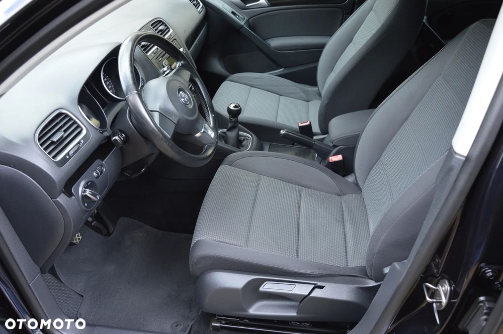 Volkswagen Golf - 19