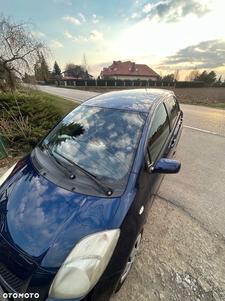Toyota Yaris 1.3 Sol - 6