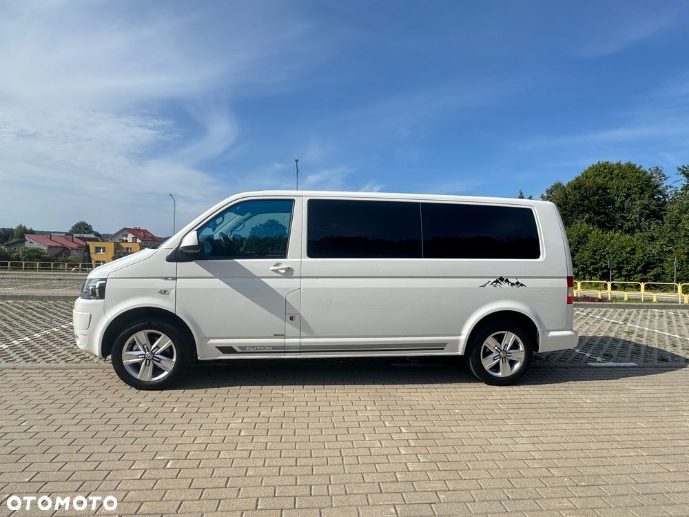 Volkswagen Caravelle - 8