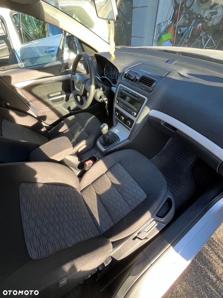Skoda Octavia - 8