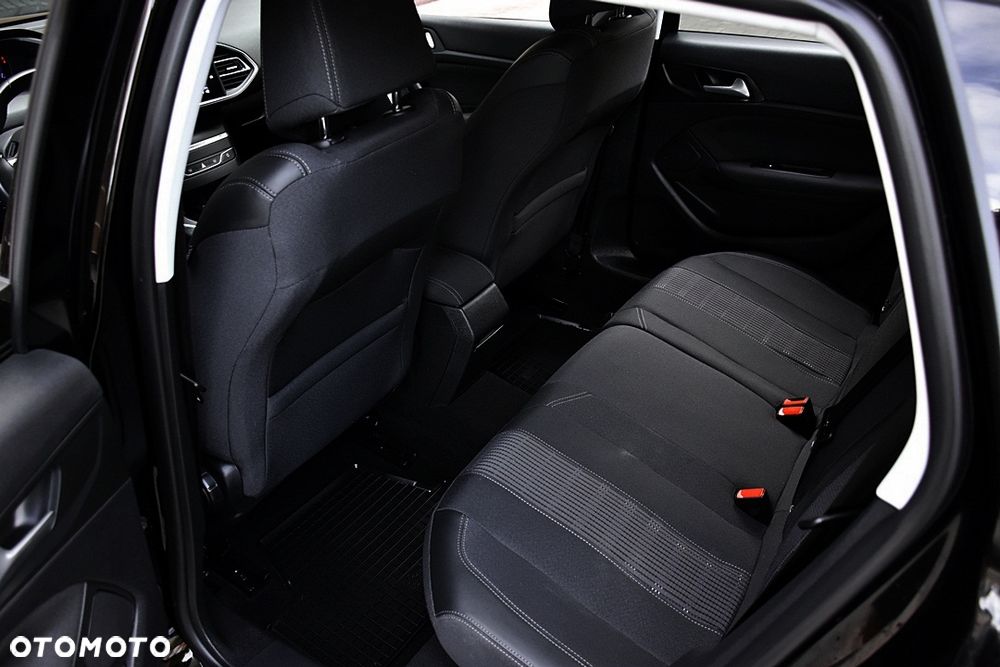 Peugeot 308 BlueHDi 130 EAT8 Stop & Start Allure - 8