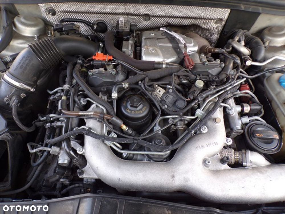 Części- Audi A4 B8 3.0 TDI 245 KM QUATTRO 12R - 7