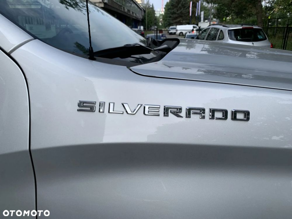 Chevrolet Silverado - 17