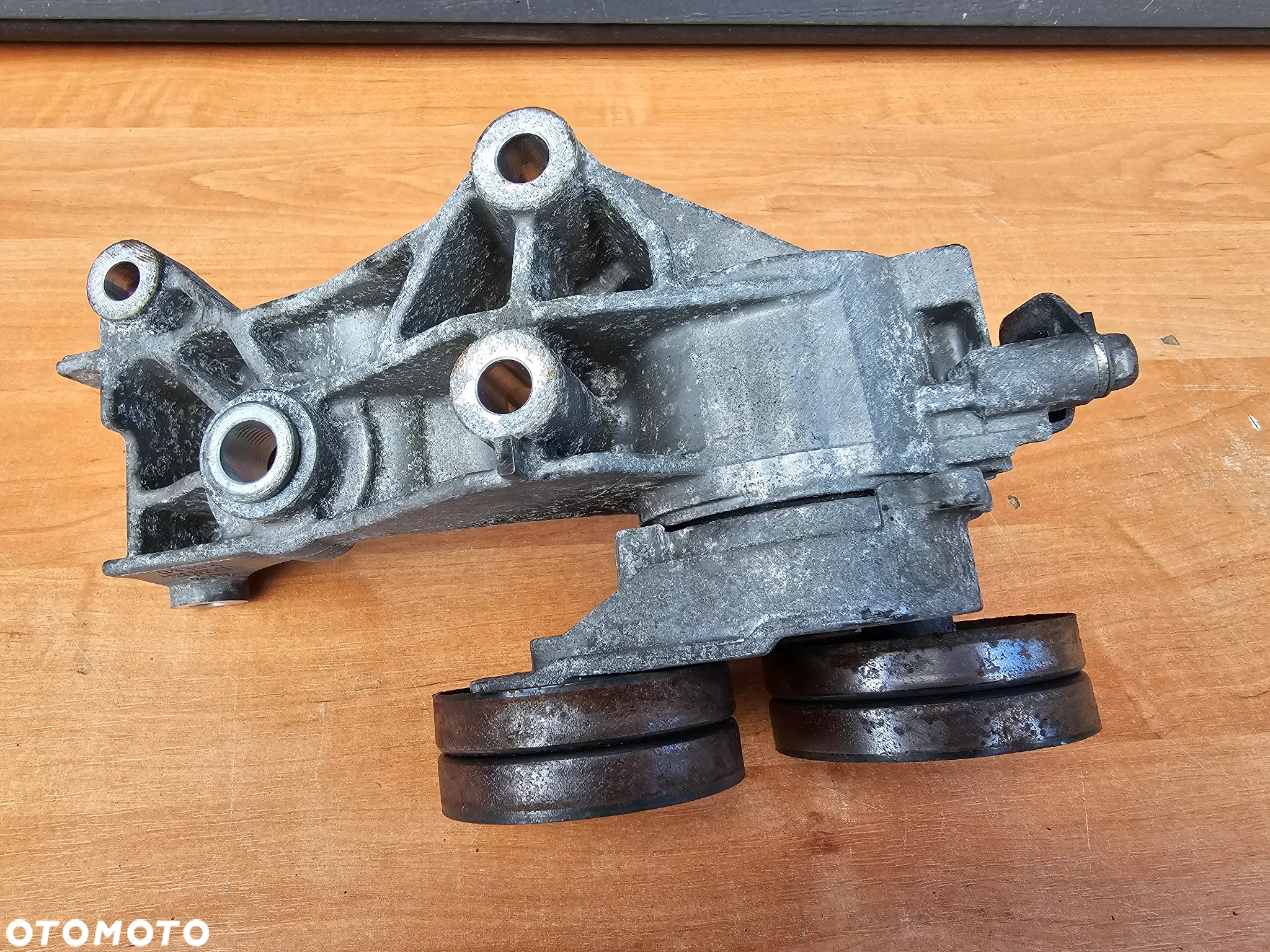 ŁAPA WSPORNIK ALTERNATORA NAPINACZ PASKA OPEL ASTRA H ZAFIRA B 1.7 CDTI 898005563 - 5
