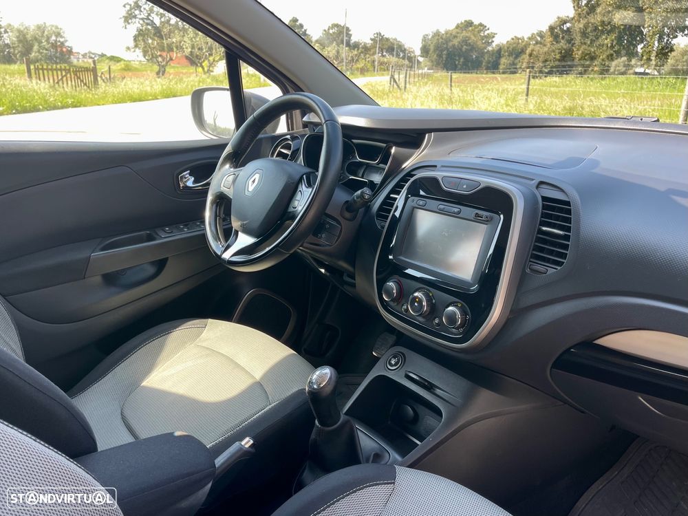 Renault Captur 0.9 TCE Exclusive - 17