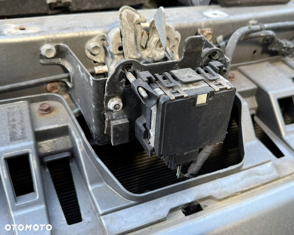 SUZUKI VITARA III 2015 Radar z mocowaniem