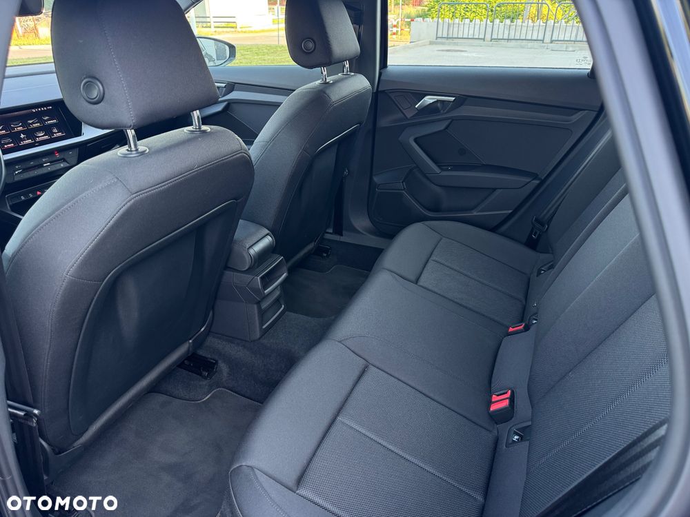 Audi A3 Sportback 35 TFSI mHEV S tronic - 16