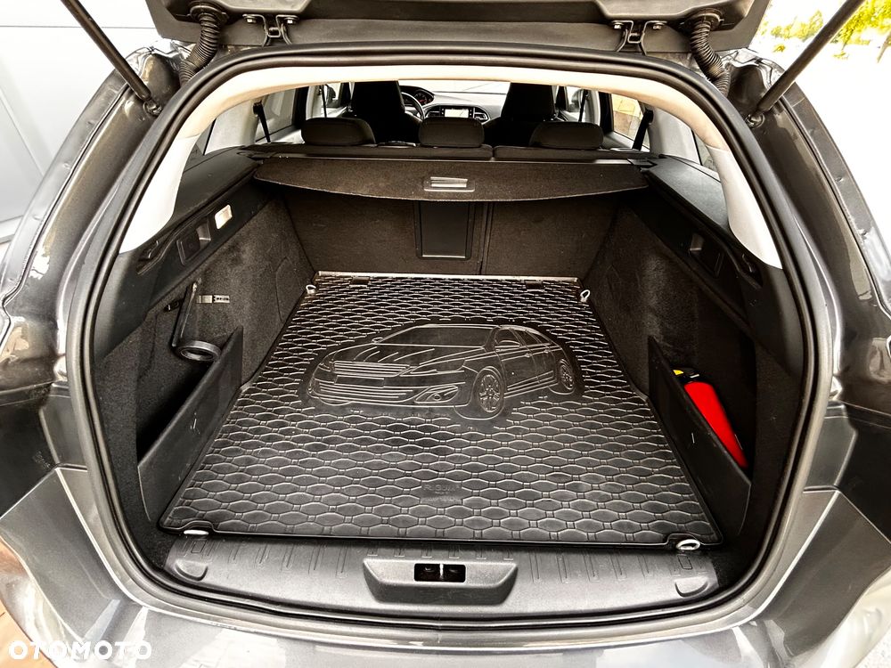 Peugeot 308 ver-1-6-hdi-outdoor - 31