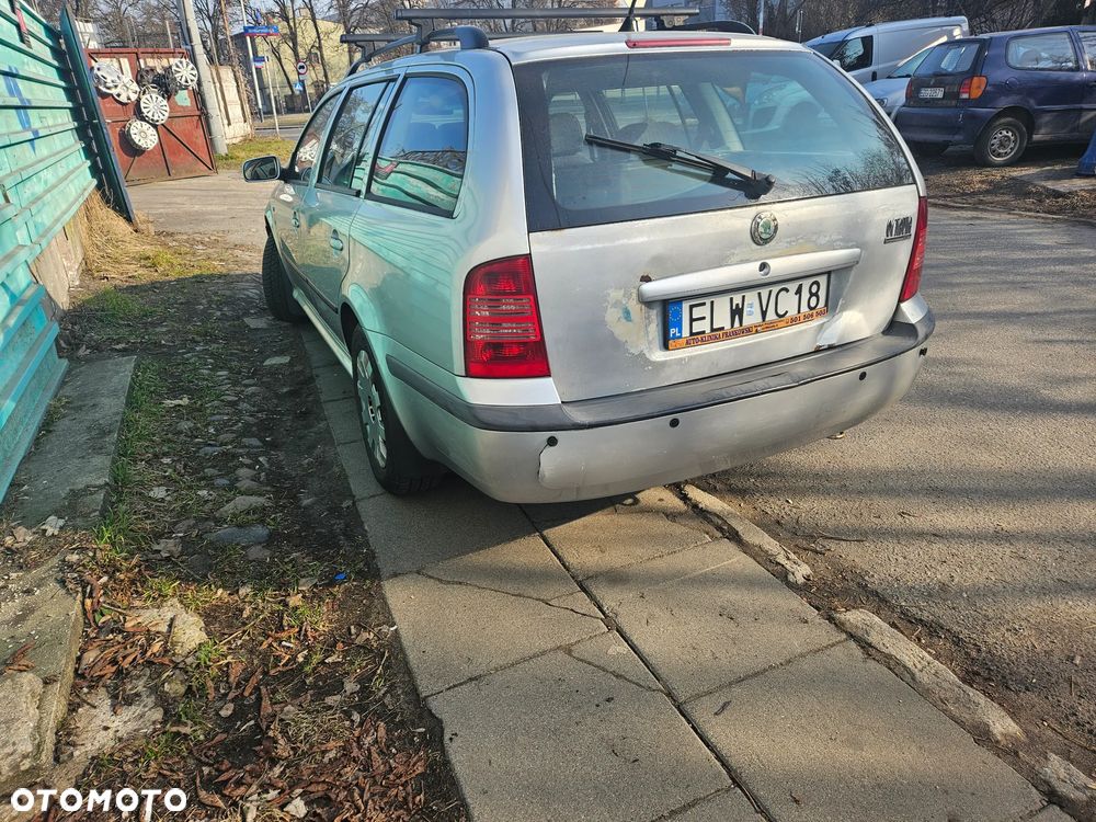 Octavia fl 1.9 TDI 96 kW srebrna na części - 3