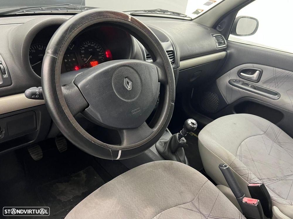 Renault CLIO VAN 1.5 DCI - 7