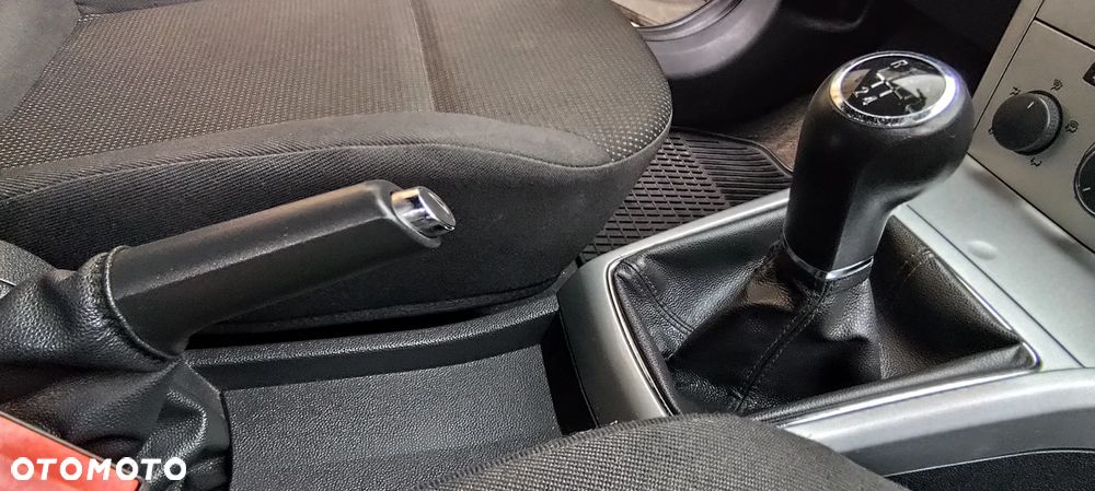 Opel Astra 1.4 Selection - 30