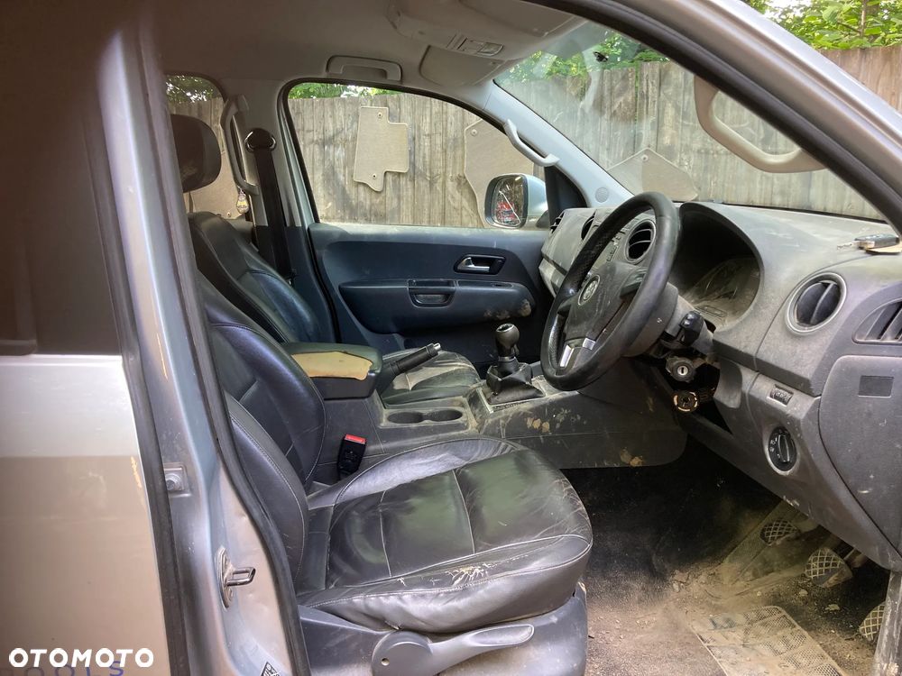 Volkswagen Amarok 2.0 TDI Highline - 8