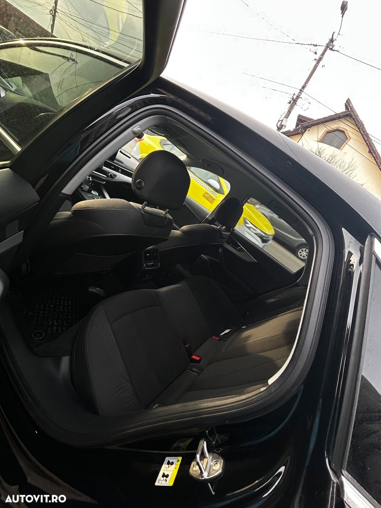 Audi A4 2.0 TDI S tronic - 5
