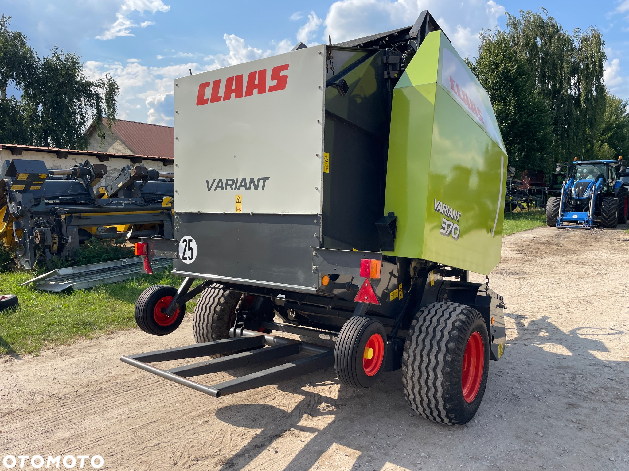 Claas Variant 370 - 6