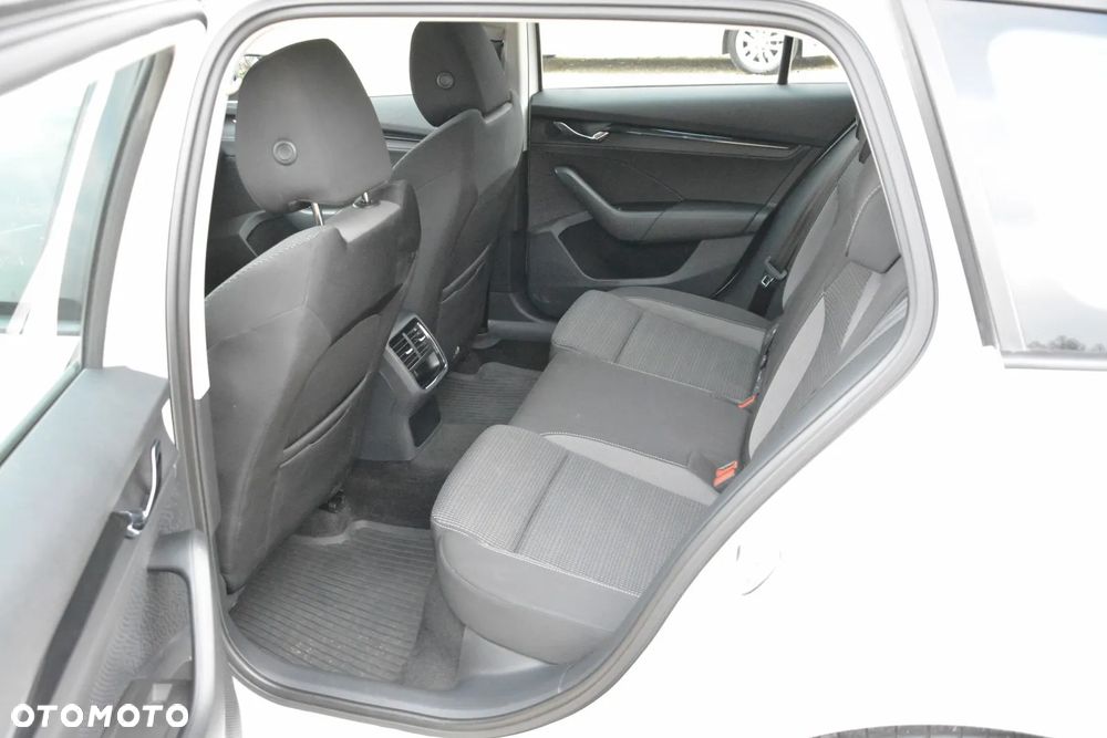 Skoda Octavia 1.5 TSI ACT Ambition - 31