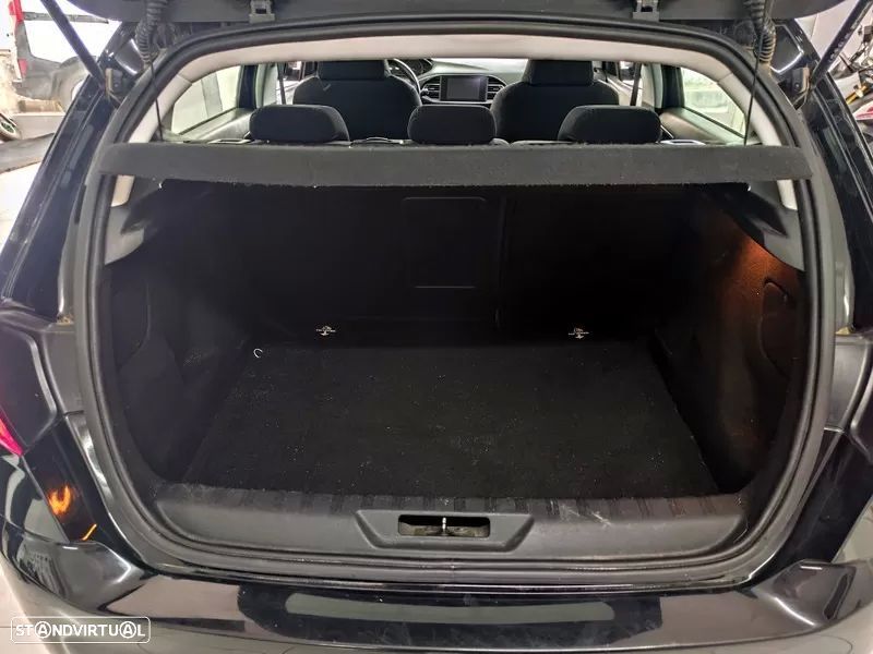 Peugeot 308 130 e-THP Stop & Start Allure - 18
