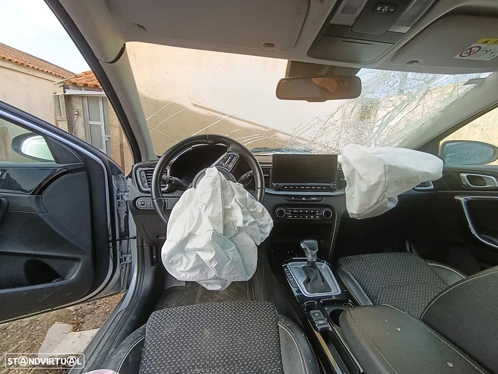 Kia XCeed - 4