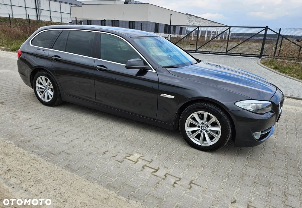 BMW Seria 5 520d - 4