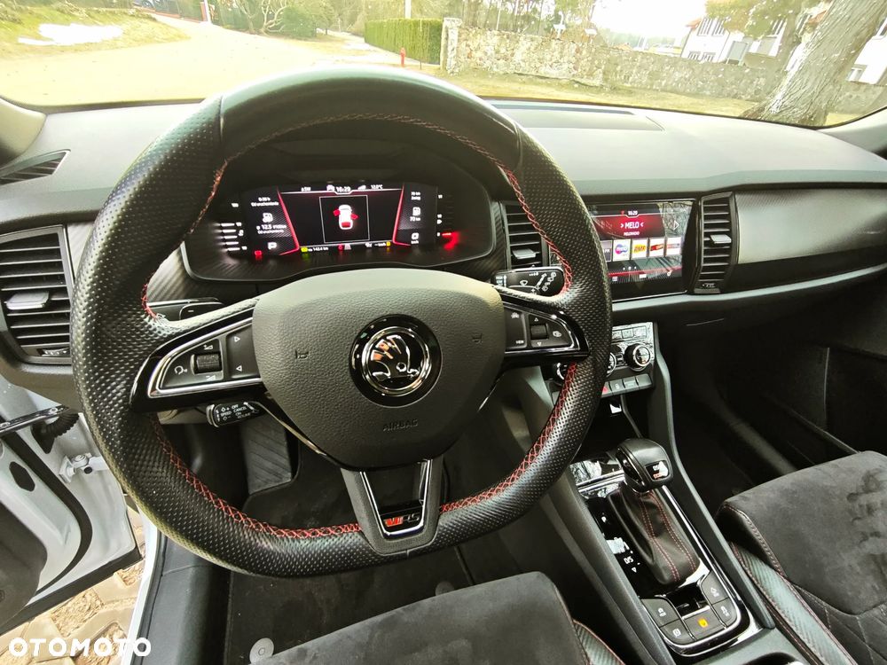 Skoda Kodiaq 2.0 Bi-TDI 4x4 RS DSG 7os - 11