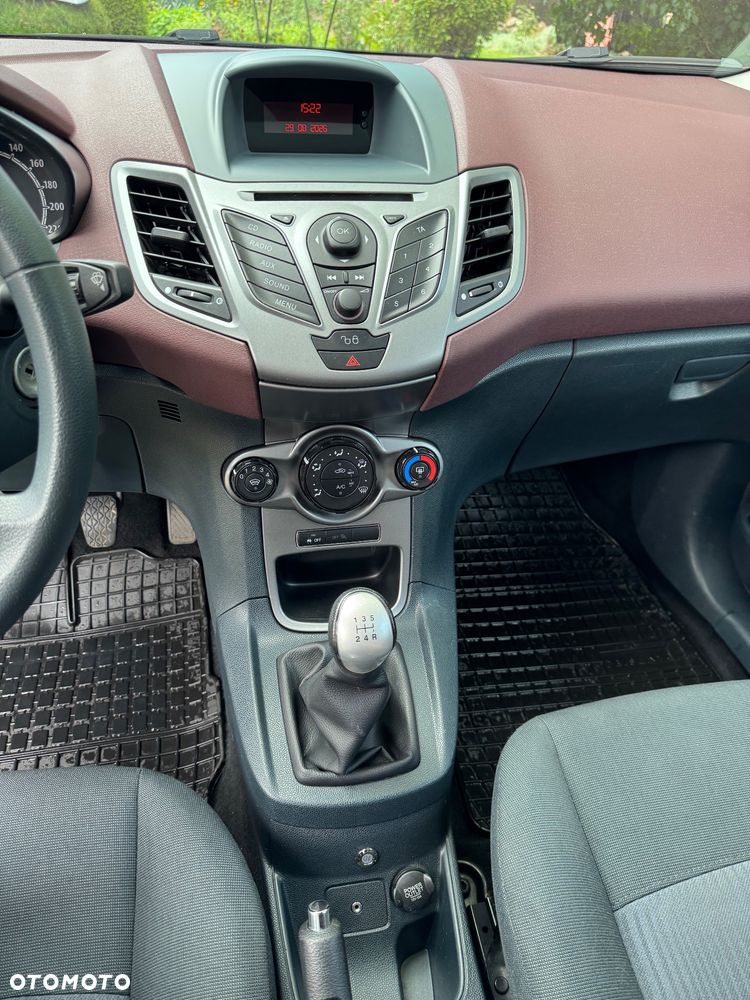 Ford Fiesta 1.25 Ambiente - 9