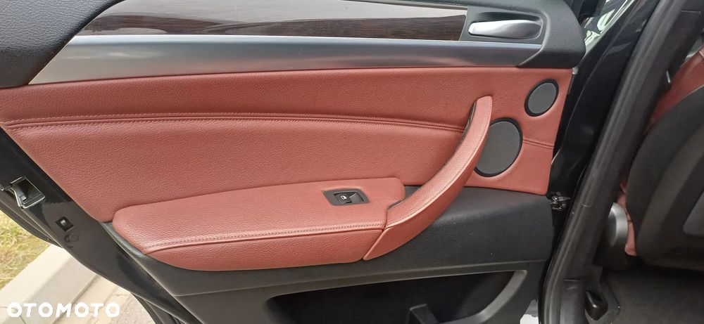 BMW X6 - 15