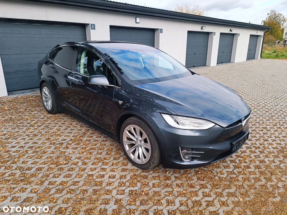 Tesla Model X Long Range Plus - 19