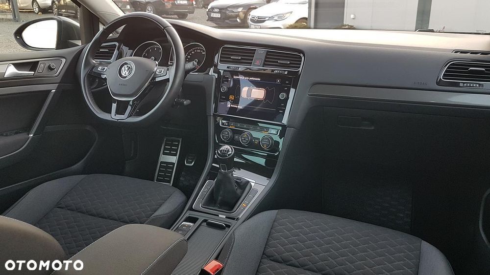 Volkswagen Golf 1.0 TSI Join - 16