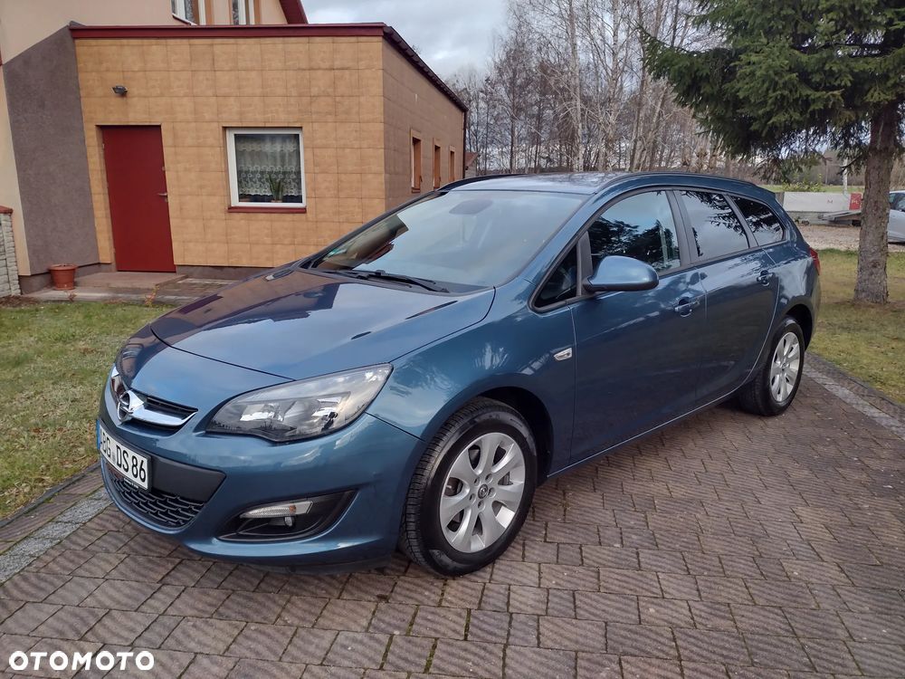 Opel Astra 1.4 Turbo Exklusiv - 3