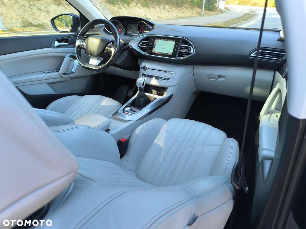 Peugeot 308 e-HDi 115 Stop & Start Allure - 9