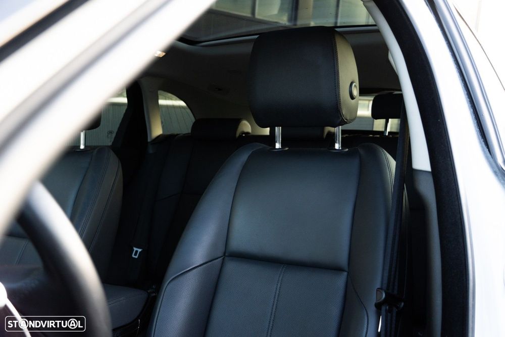 Land Rover Range Rover Velar 2.0 P400e AWD HSE - 39