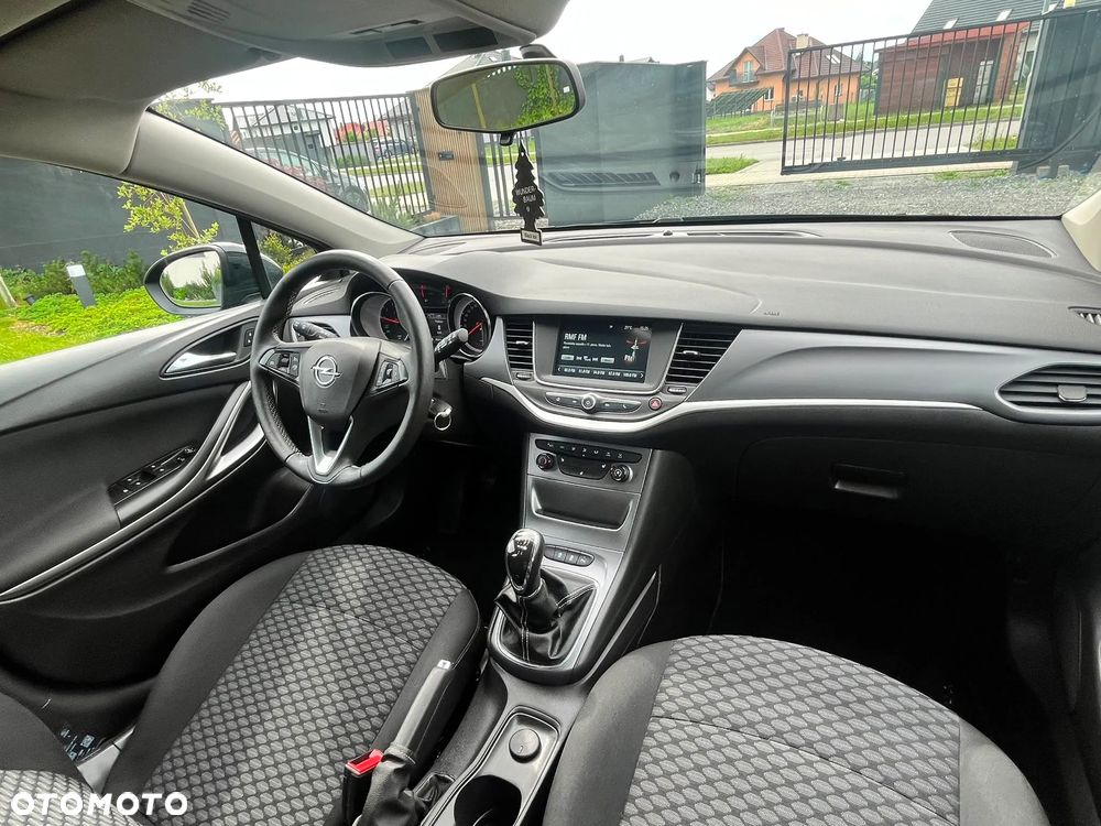 Opel Astra 1.0 T Enjoy S&S - 11