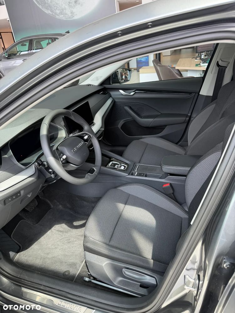Skoda Octavia 1.5 TSI mHEV Drive Selection DSG - 6