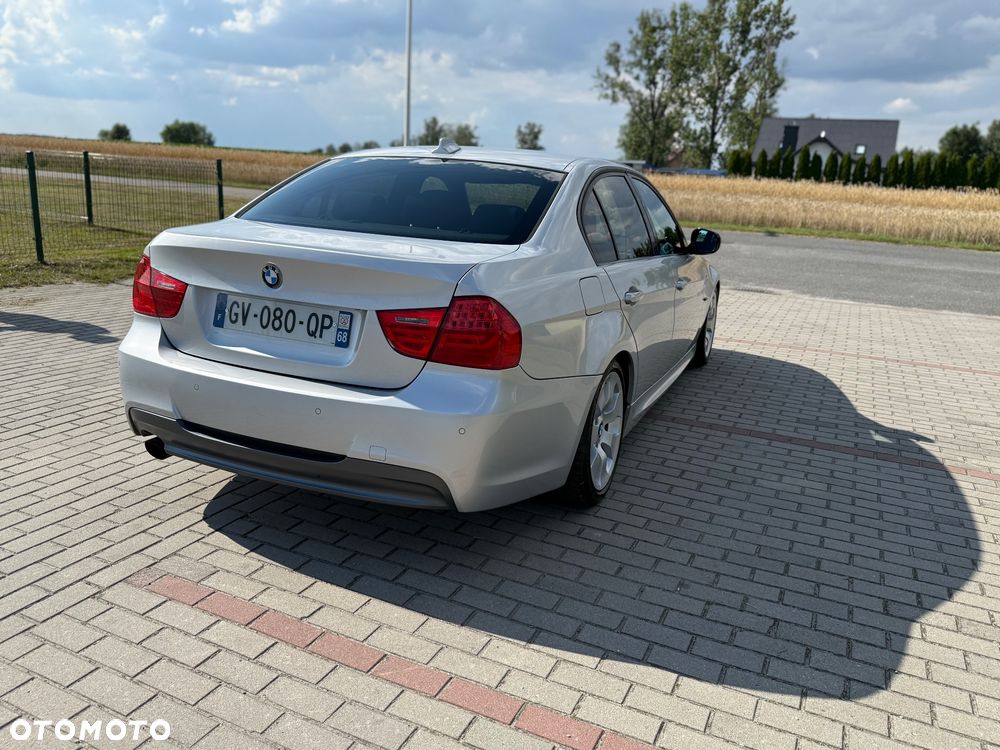 BMW Seria 3 320d Efficient Dynamic Edition Sport Line - 3