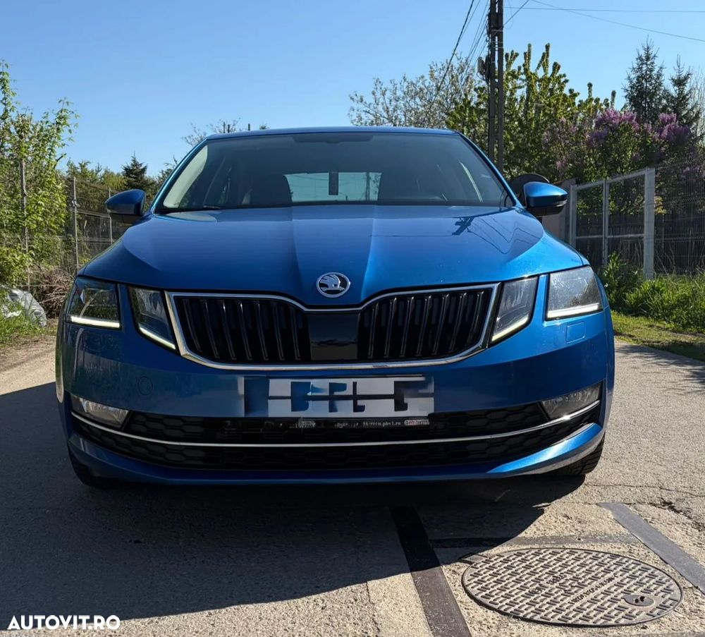 Skoda Octavia 2.0 TDI DSG Style - 1