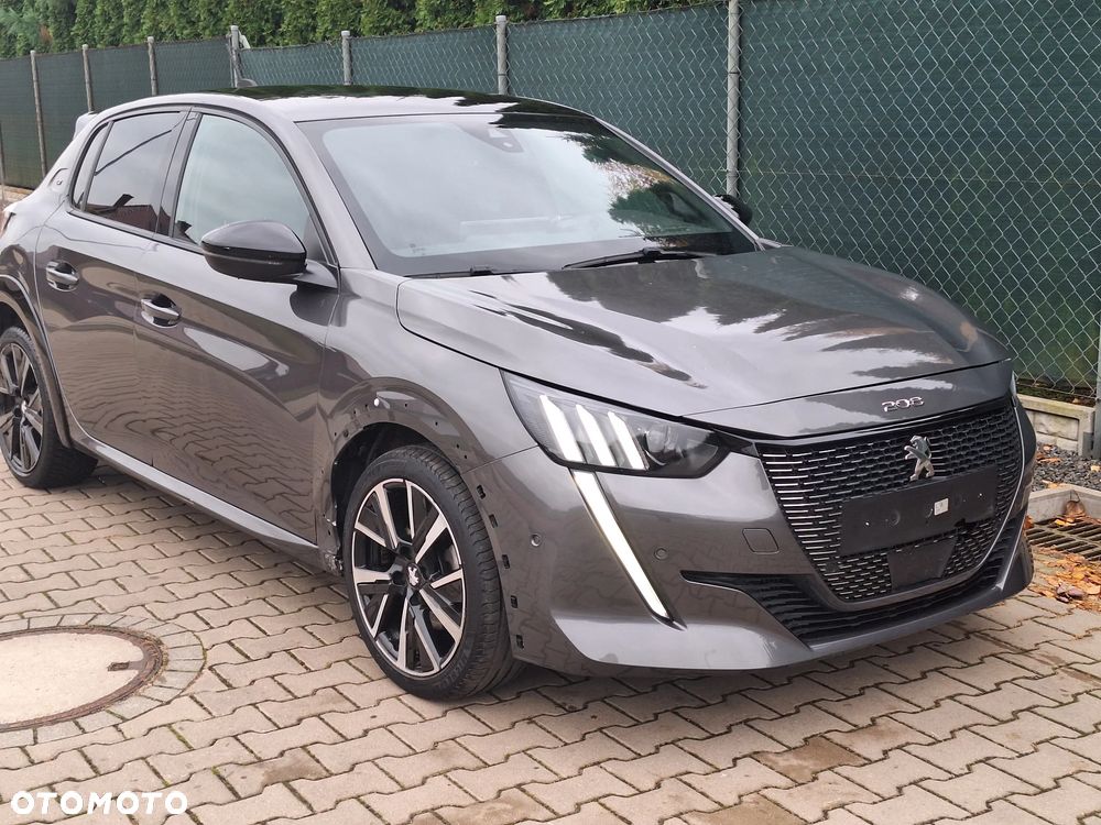 Peugeot 208 - 16