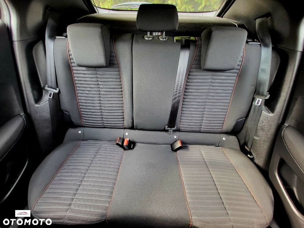 Peugeot 2008 - 11