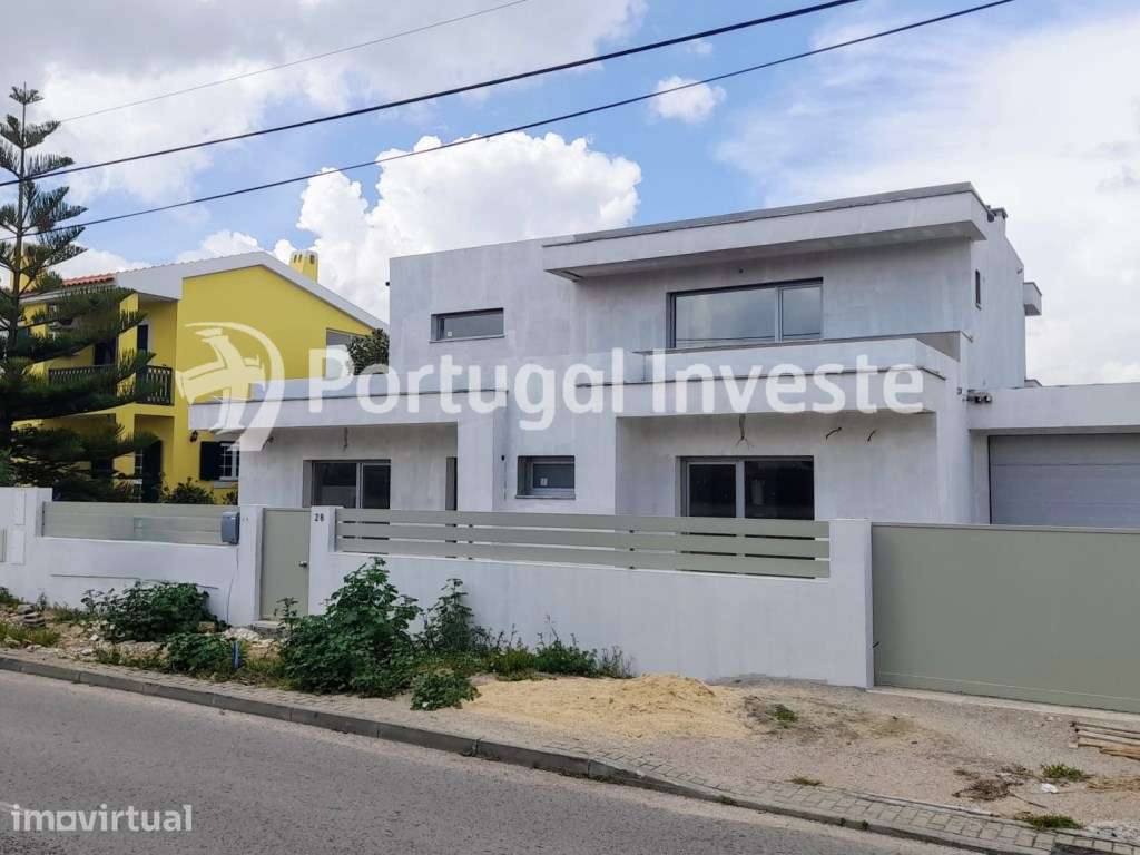 Fantástica Moradia Isolada 2 pisos, T4 com piscina - Azeitão - Grande imagem: 2/13