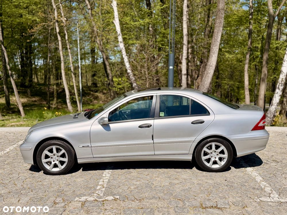 Mercedes-Benz Klasa C 180 Kompressor Automatik Classic - 3