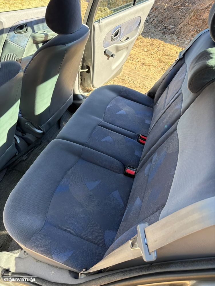 Renault Clio 1.2 - 3