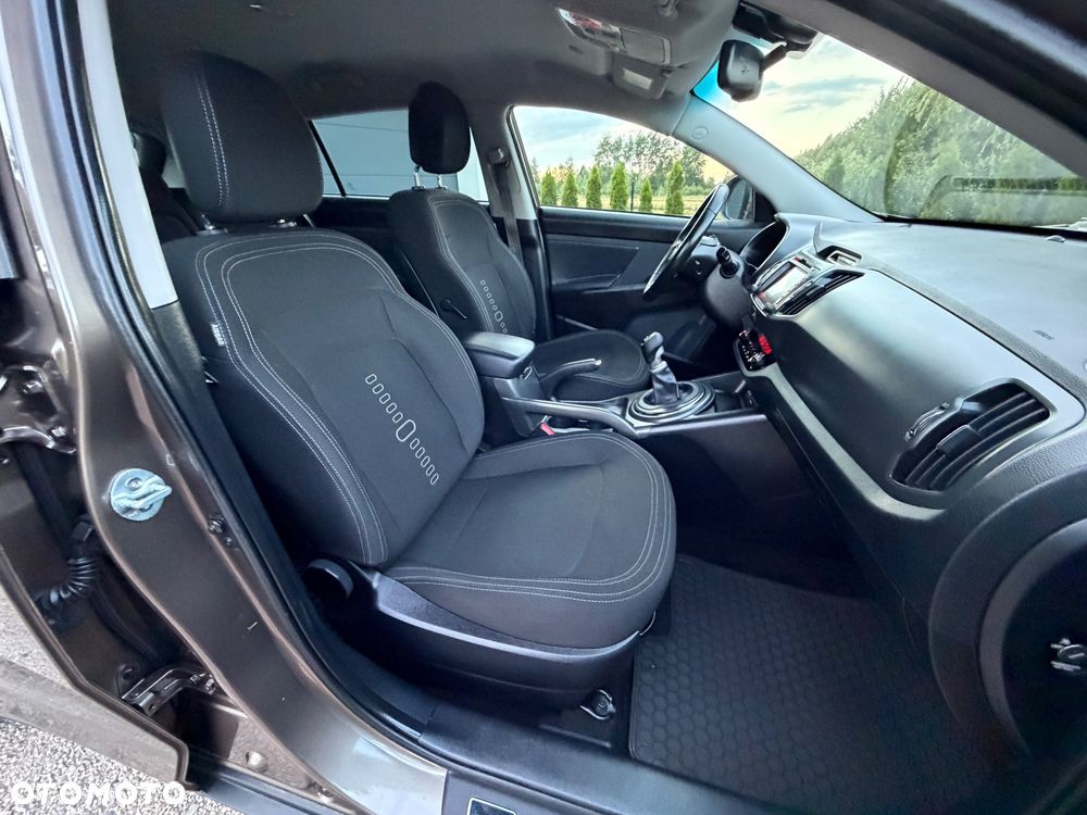 Kia Sportage 1.6 GDI Business Line 2WD - 24