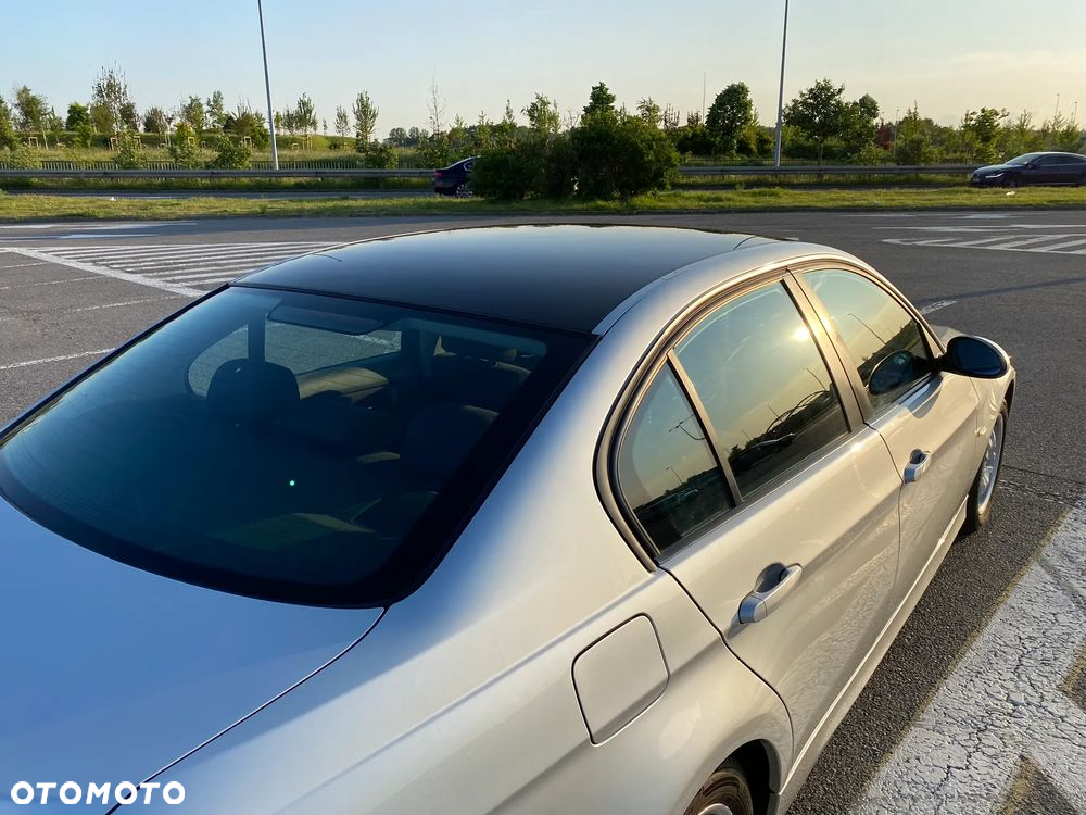 BMW Seria 3 318i - 13