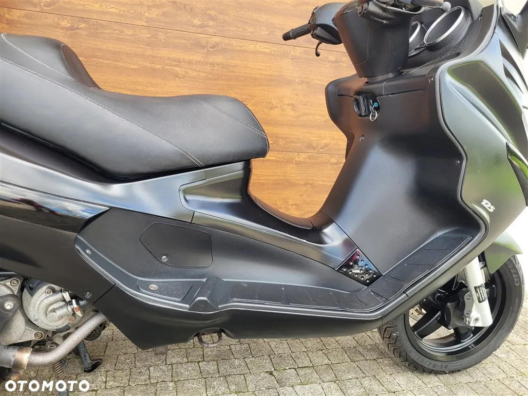 Piaggio Xevo - 26