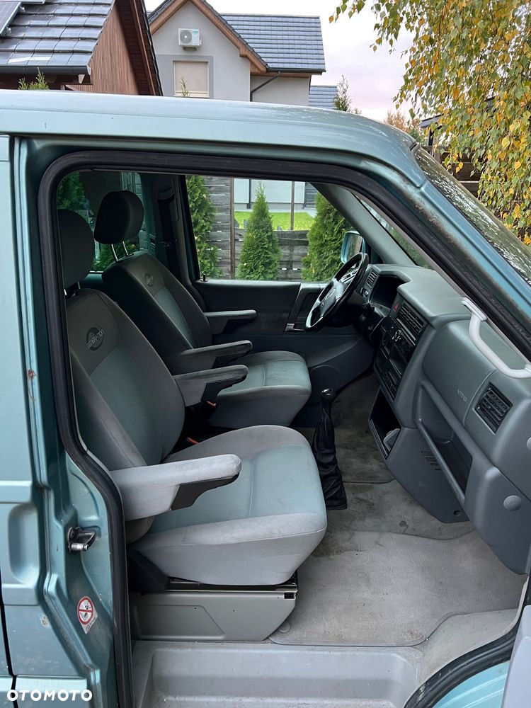 Volkswagen Multivan Standard - 9